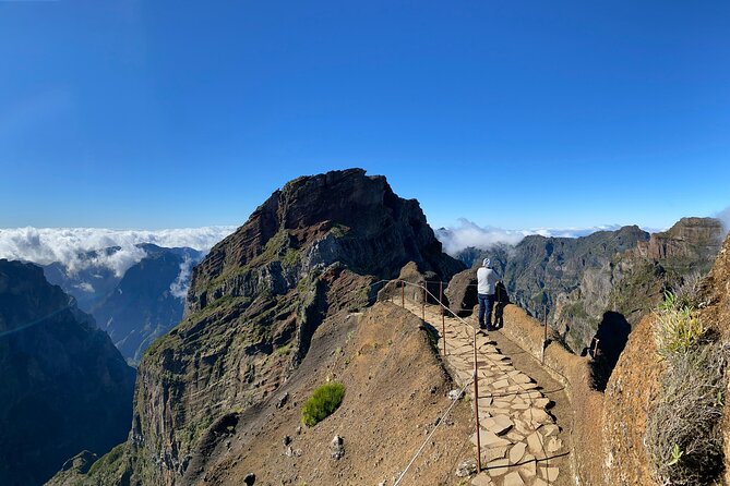 PR1 Sunrise Pico do Arieiro Self-Guided Hiking Transfer - PR1 and the Stairway to Heaven