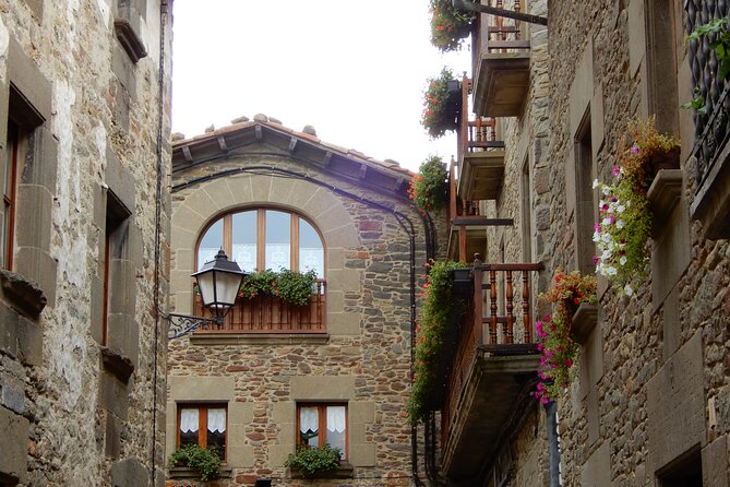 Private Pre-Pyrenees Medieval Village Hike from Barcelona - Who should book this day trip?