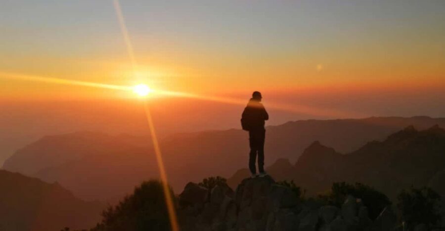 Private Sunrise Hike to Pico Ruivo with Hotel Pickup - Reaching Pico Ruivo before dawn