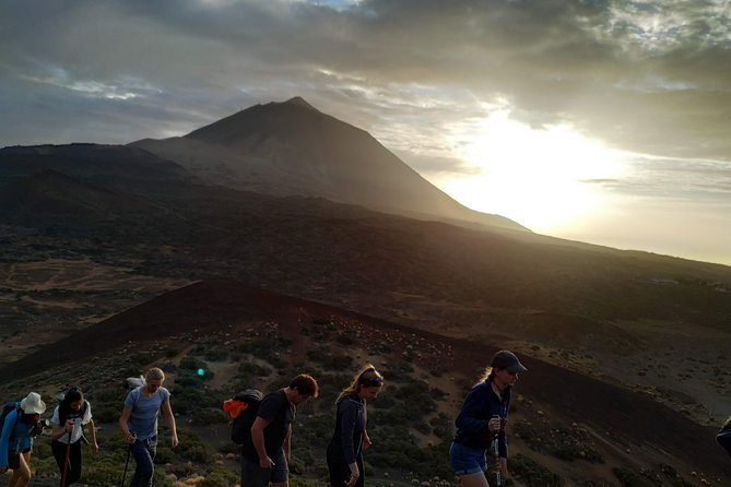 PRIVATE TOUR Teide National Park: Hiking and Stargazing - Who will enjoy this Teide evening most