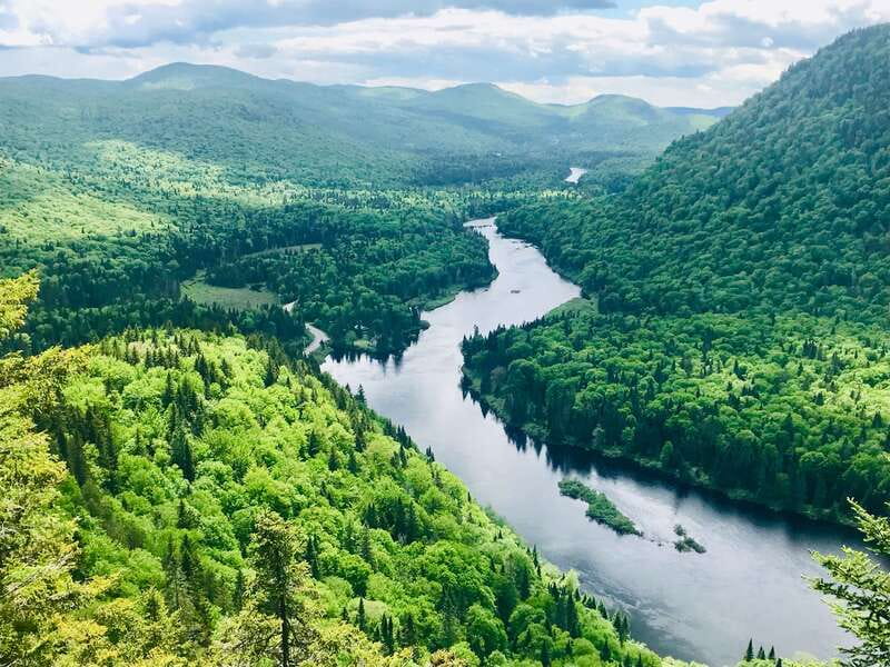 Quebec City: Guided Hike in Jacques-Cartier National Park - How hard is the hike?