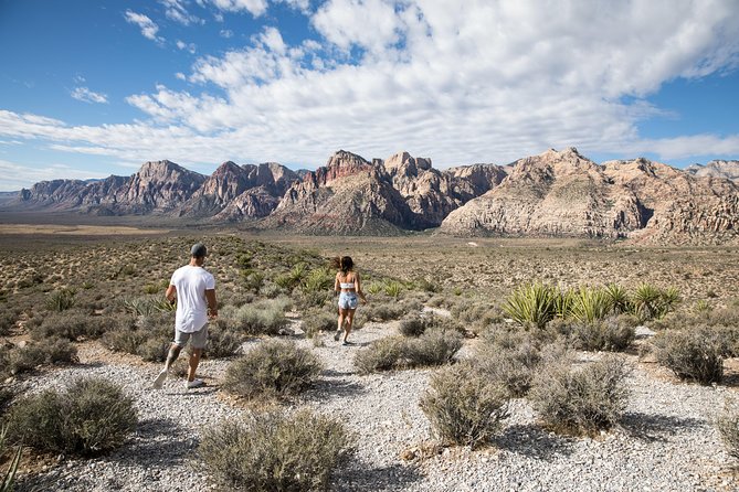 Red Rock Canyon Hike with Transport from Las Vegas - What happens from Treasure Island to the trail