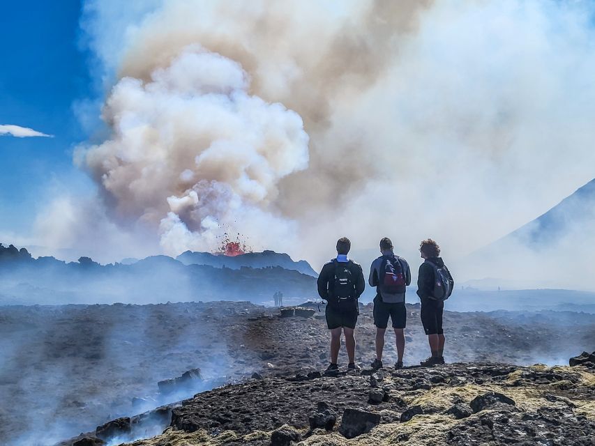 Reykjavík: Guided Afternoon Hiking Tour to New Volcano Site - What you see at the eruption sites