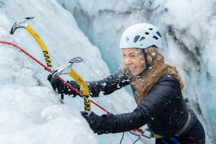 Reykjavík: Sólheimajökull Glacier Hike & Ice Climbing Intro - Why the ice climbing makes this more than a glacier walk