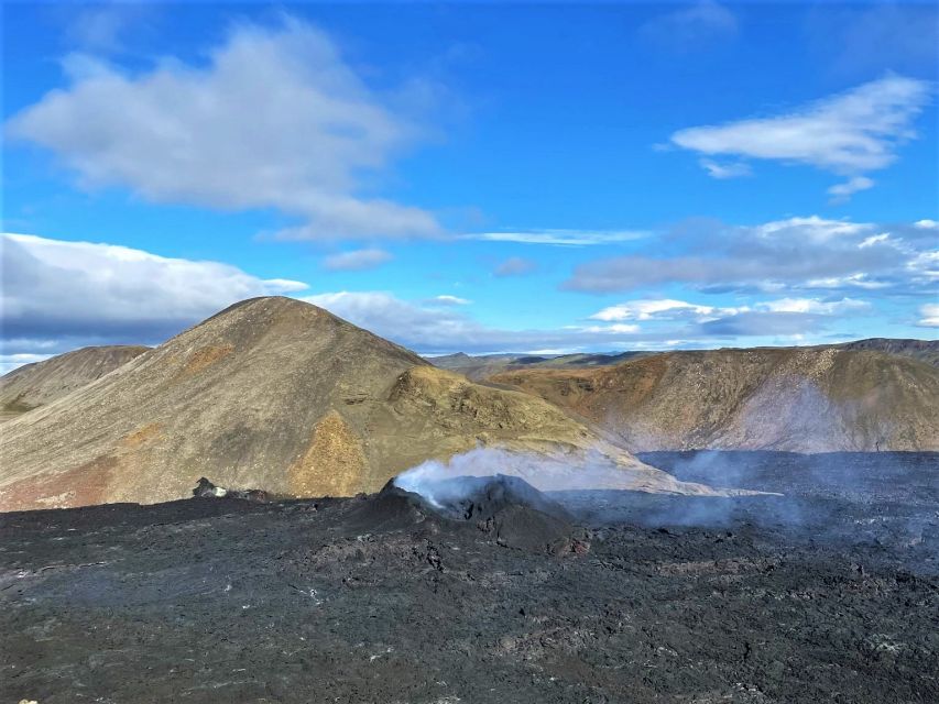 Reykjavík: Volcano Eruption Site and Reykjanes Hiking Tour - Key points at a glance