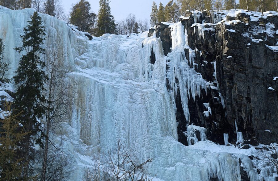 Rovaniemi: Korouoma Frozen Waterfalls Hike & Hot BBQ Lunch - Key points to know before you book