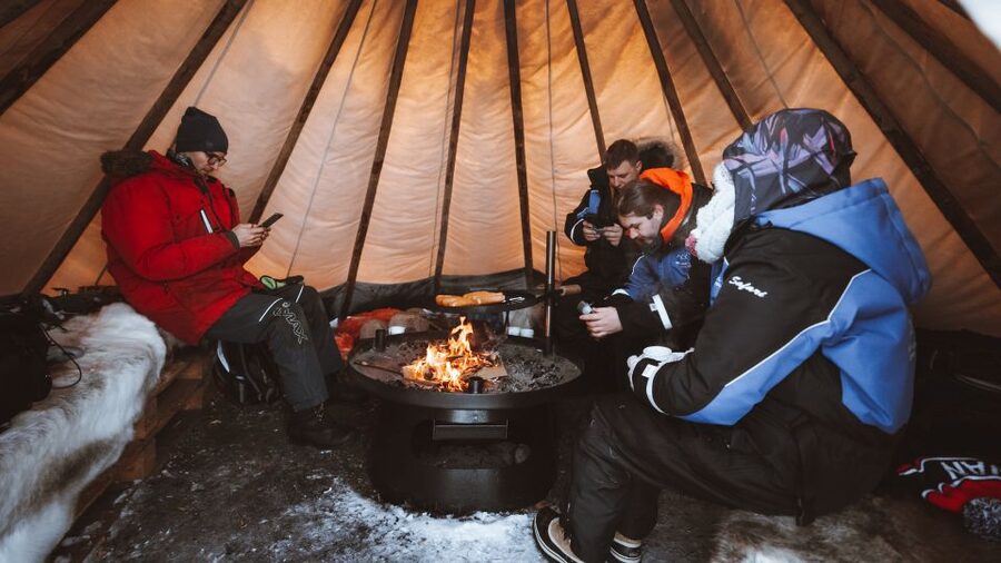 Rovaniemi: Lapland Ski Trekking Safari - Getting used to the unusual skis