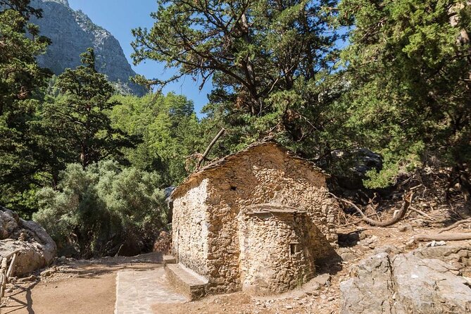Samaria Gorge Hiking from Chania with Professional Hiking Guide - How good is the guiding?
