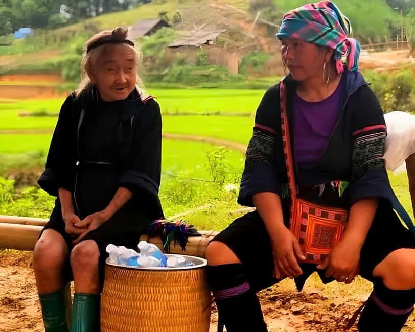 Sapa 1 Day Long Trek: Trek to Hau Thao and Sa Seng Villages - Sa Seng Mountain earns the first big view