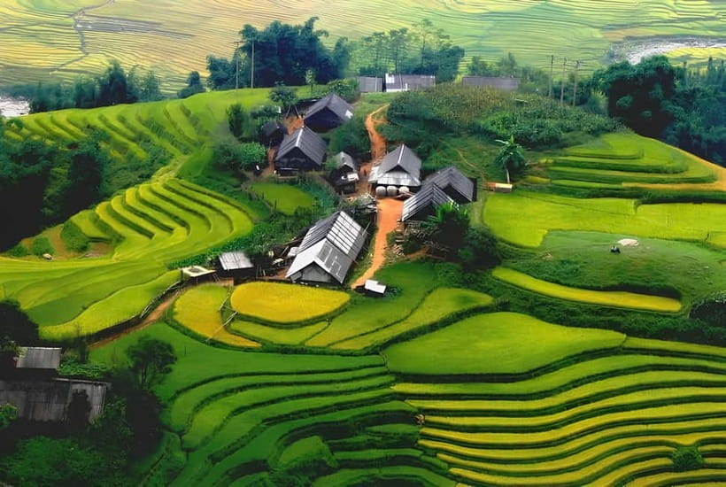 Sapa 1 Day Long Trek: Trek to Hau Thao and Sa Seng Villages - Guides are the heart of the day
