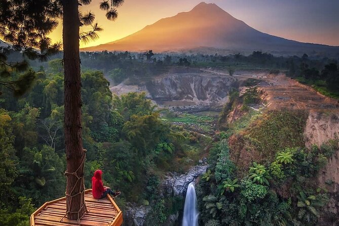Selogriyo Temple and Trekking Java Rice Terraces, hidden waterfall -Nature Java - What the guide adds to the day