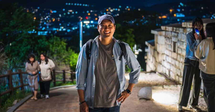 Seoul: Guided City Wall Sunset Hike with Korean Dinner - Who should book the Naksan Park sunset walk?