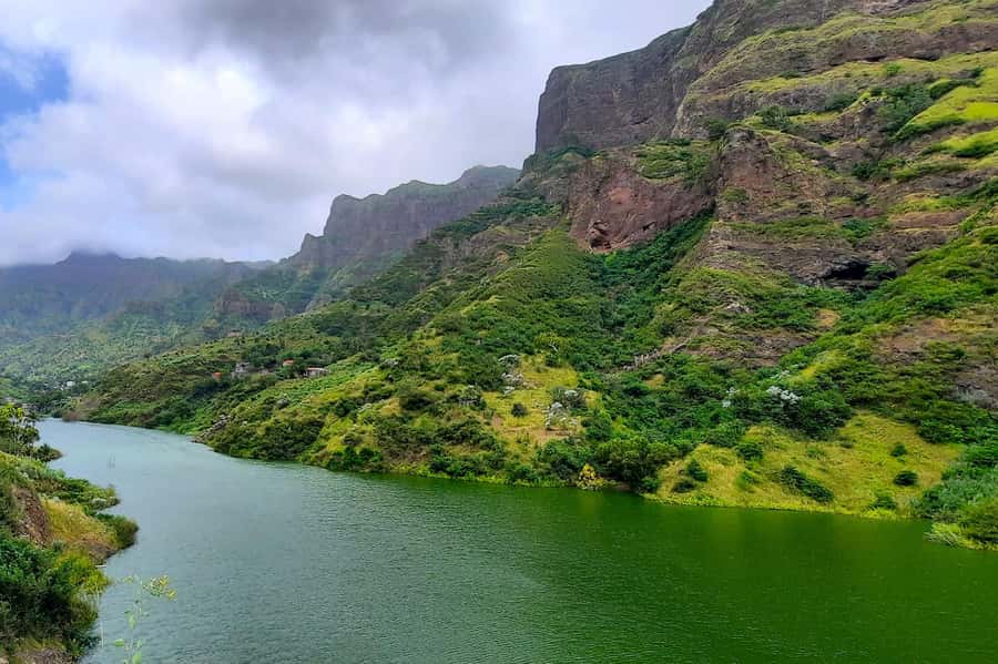 Serra Malagueta: Principal Valley Hike & Lunch with Locals - From Serra Malagueta’s high slopes to Principal Valley