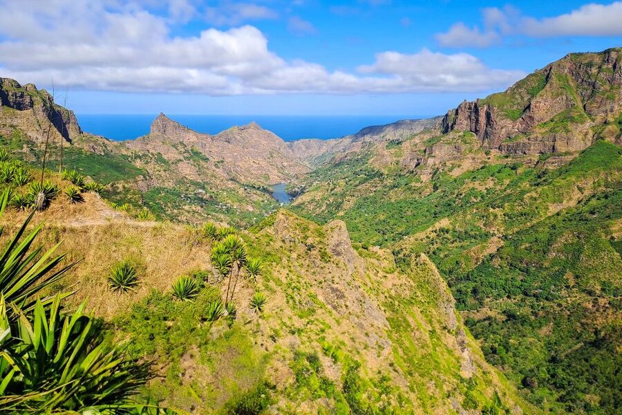 Serra Malagueta: Principal Valley Hike & Lunch with Locals - Guide quality and practical service