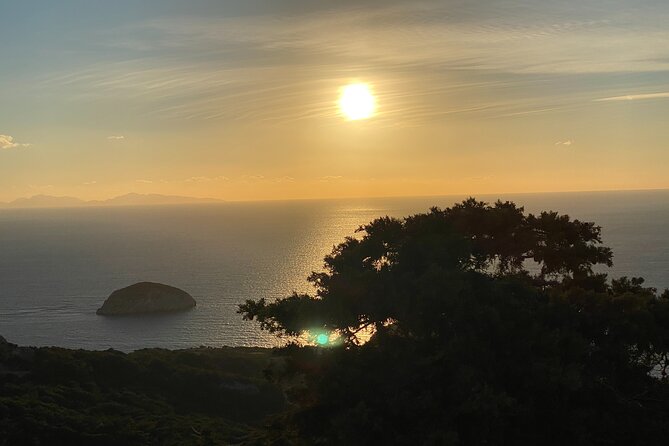 Small Group Hiking Sunset in Monolithos - Who should book this hike