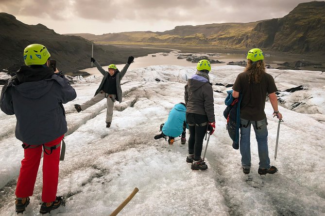 Solheimajokull Glacier 3-Hour Small-Group Hike - Small group in theory and in practice