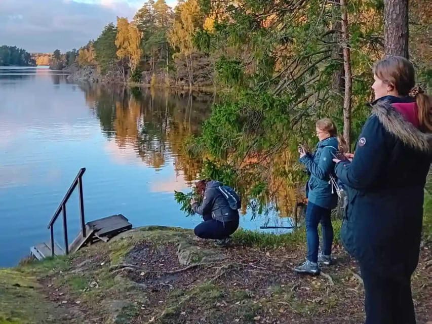 Stockholm: Sunset Hike in Tyresta National Park with Meal - How hard is the hike?