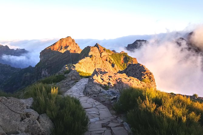 Sunrise Guided Hike PR1 Pico do Areeiro Pico Ruivo small group - Reaching Pico Ruivo, Madeira’s highest peak