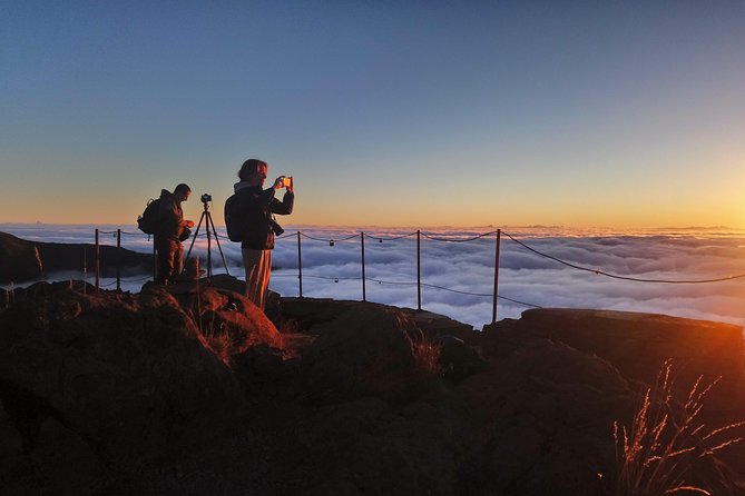 Sunrise Guided Hike PR1 Pico do Areeiro Pico Ruivo small group - What to pack for a mountain morning