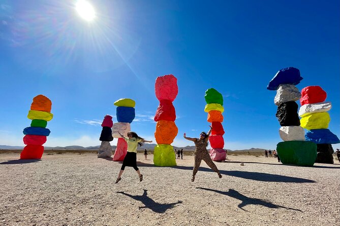 Sunset Hike and Photography Tour near Red Rock with Optional 7 Magic Mountains - Spring Mountain Ranch and the Red Rock setting