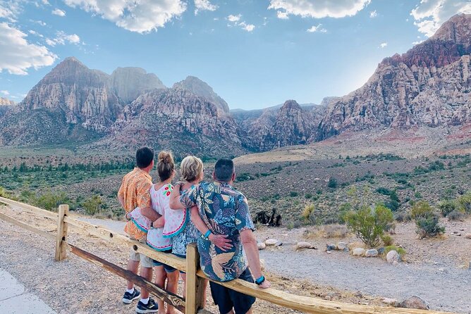 Sunset Hike and Photography Tour near Red Rock with Optional 7 Magic Mountains - How strenuous is the hike?