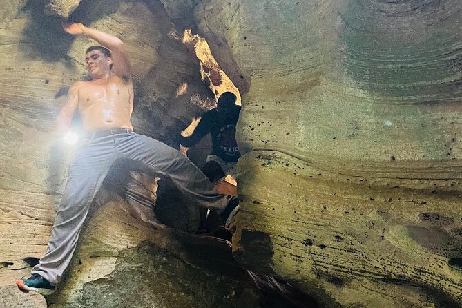 Taino Indian Cave, Arecibo Hike and Beach Tour from San Juan - What the guides add to the experience