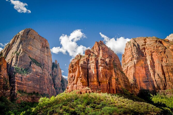 The Narrows: Zion National Park Private Guided Hike - Why the river footing makes this strenuous
