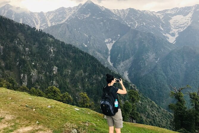 Triund Trek - Morning views and the return toward Dharamkot