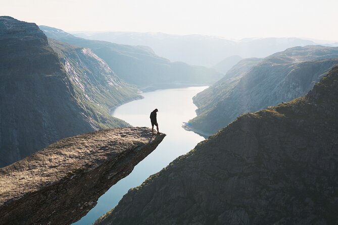 Trolltunga Classic Overnight Hike - Day two: a second look before the descent