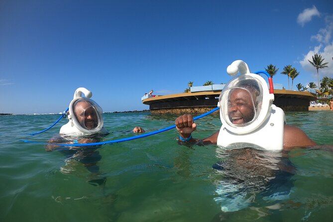 Underwater Sea Trek in San Juan: Explore Beneath the Waves - The safety briefing and underwater hand signals