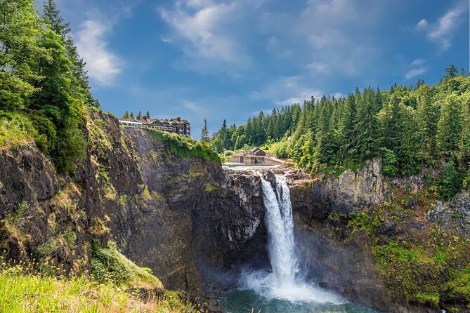 Visit Snoqualmie and Hike to Twin Falls (Transportation included) - Key points to know before you book