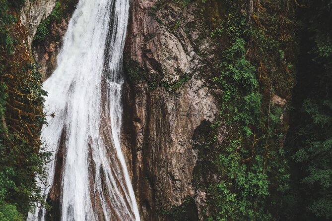 Visit Snoqualmie and Hike to Twin Falls (Transportation included) - What Jonny adds to the morning
