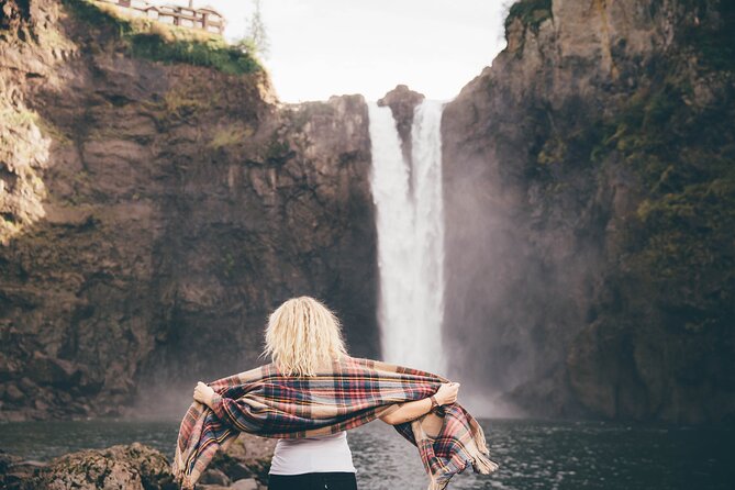 Visit Snoqualmie and Hike to Twin Falls (Transportation included) - Snoqualmie Falls gives you the instant wow