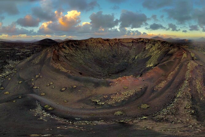 Volcano Trekking Tour (Timanfaya eruptions) - A three-hour walk through Timanfaya’s eruption country